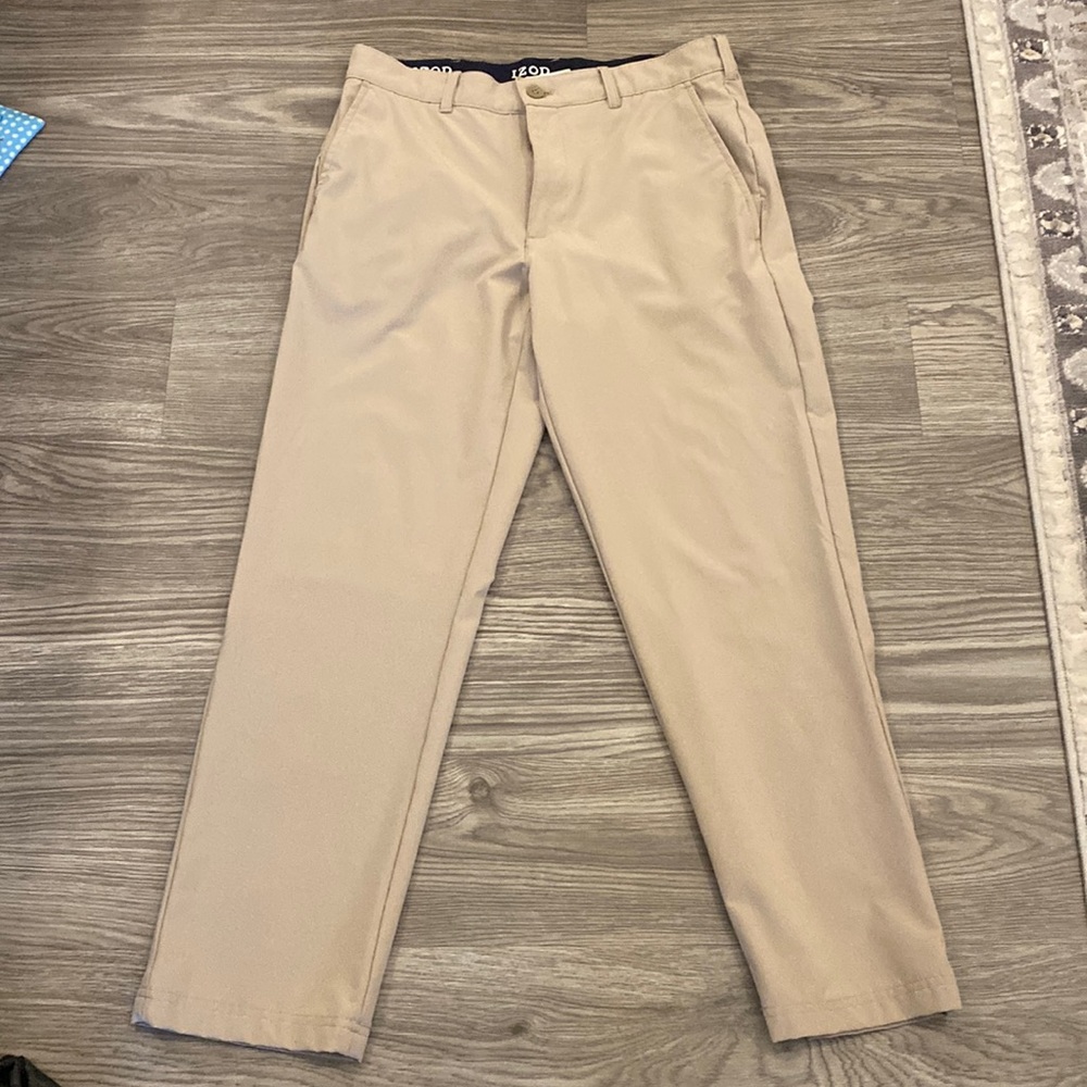 COPY - Men’s 32x30 Izod golf pants.